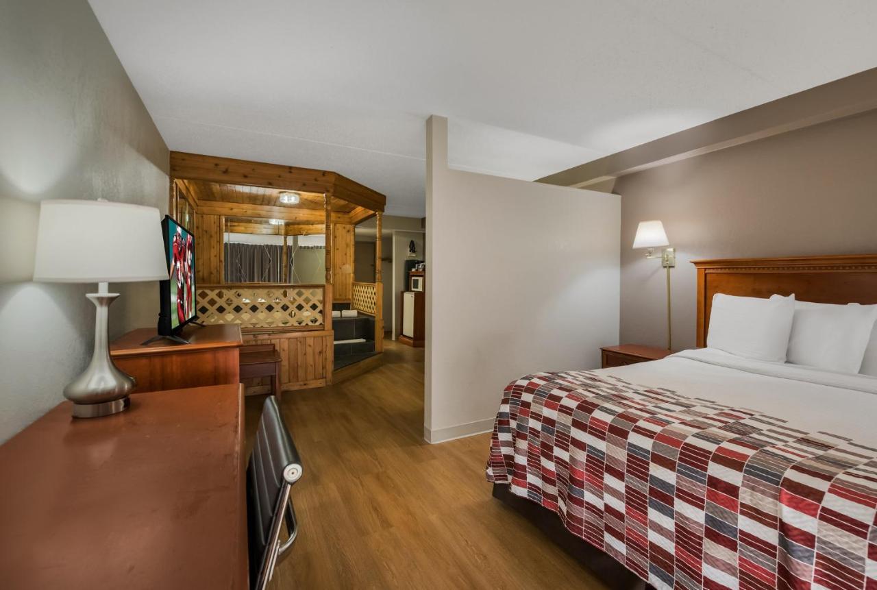 Red Roof Inn And Suites Newark - University Dış mekan fotoğraf